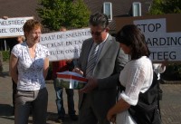 Ondertekening ontvangst Petitie_custom.jpg